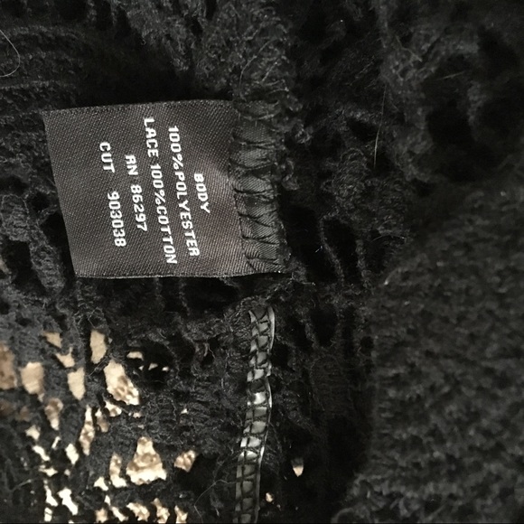 Bcbgmaxazria Black flutter short sleeve crochet top. size small - Picture 7 of 7